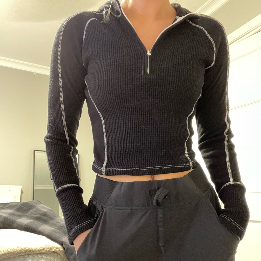 Black Cropped Sweater